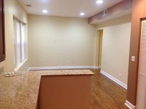 7205 N Damen Ave in Chicago, IL - Building Photo - Building Photo