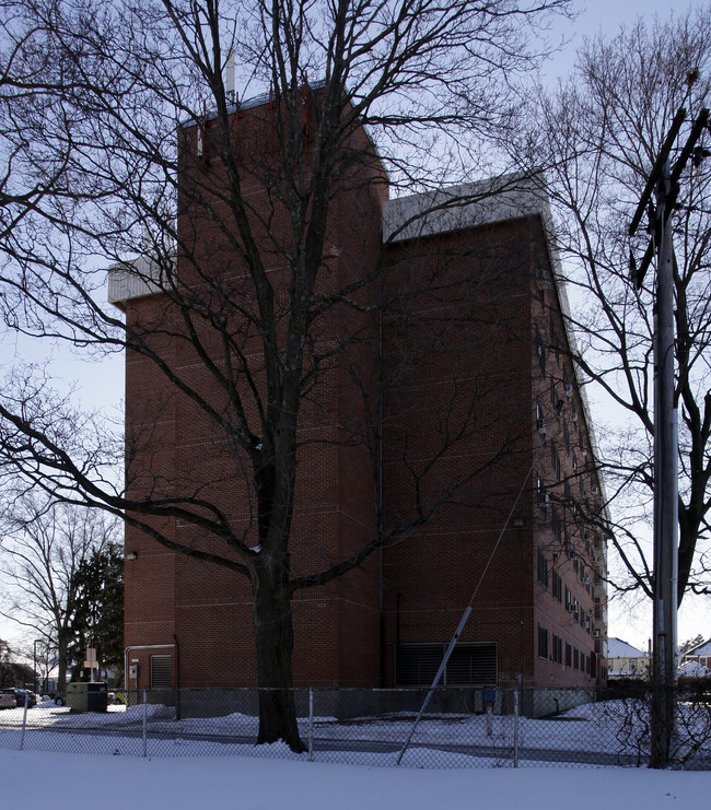 Hall Manor in Providence, RI - Building Photo - Building Photo