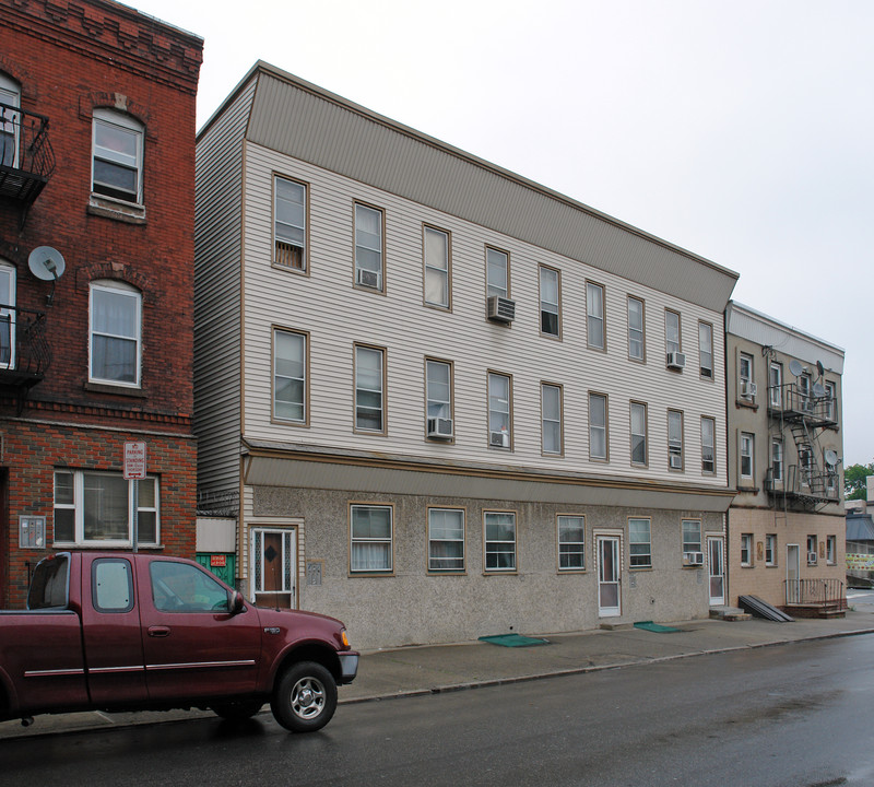 525-527 Market St in Newark, NJ - Foto de edificio