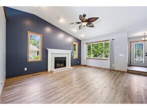 11819 W River Rd in Champlin, MN - Building Photo - Building Photo