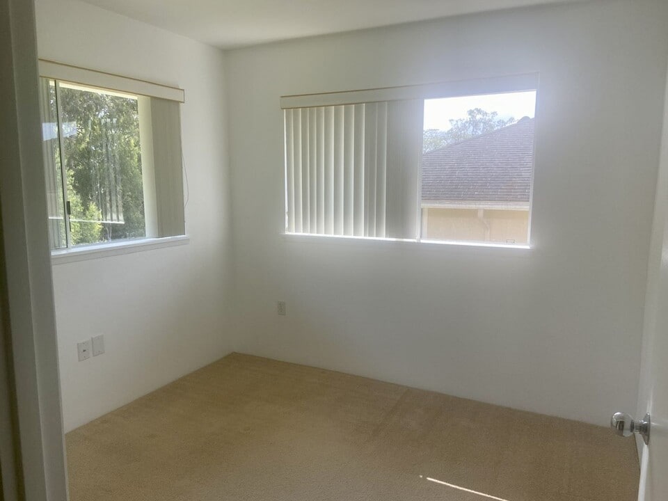 95-1115-1115 Koolani Dr in Mililani, HI - Building Photo