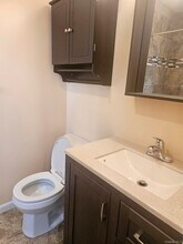 9 Bainbridge St in Roosevelt, NY - Building Photo - Building Photo