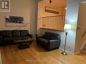 21 Sego Royalway in Toronto, ON - Building Photo - Building Photo