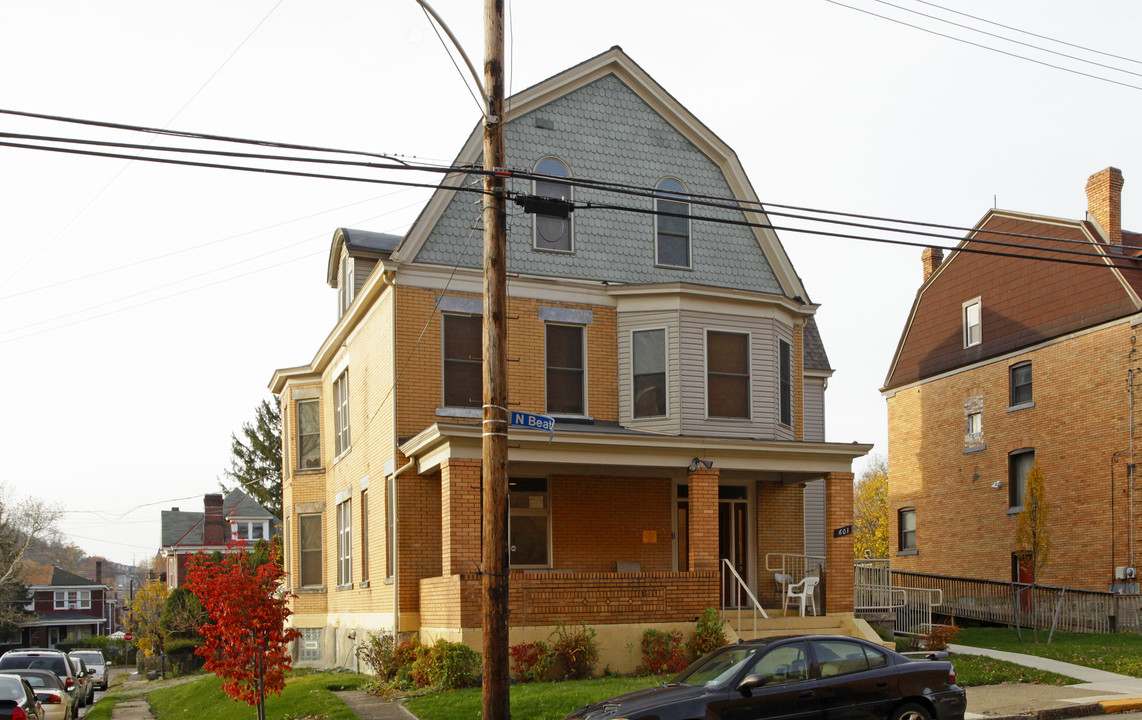 601 N Beatty St in Pittsburgh, PA - Foto de edificio