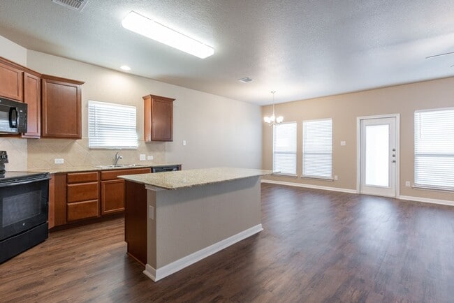 7800 Lee Hall Loop in Temple, TX - Building Photo - Building Photo