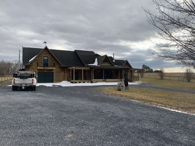 13238 Plains Mill Rd in Timberville, VA - Building Photo - Building Photo