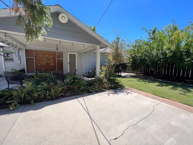 116 E Myrtle Ave in Reedley, CA - Building Photo - Building Photo