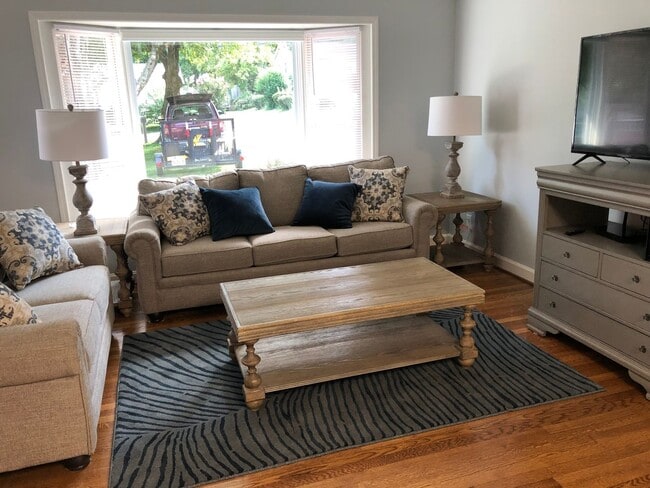 1211 Brookwood Dr in Winston-Salem, NC - Building Photo - Building Photo