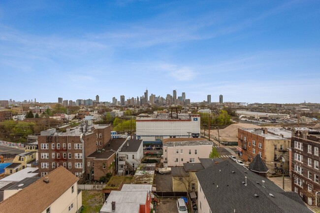 3 Perrine Ave in Jersey City, NJ - Building Photo - Building Photo