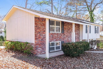 629 16th Terrace Cir NW in Center Point, AL - Building Photo - Building Photo