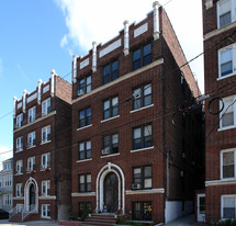 177 W 48th St Apartments