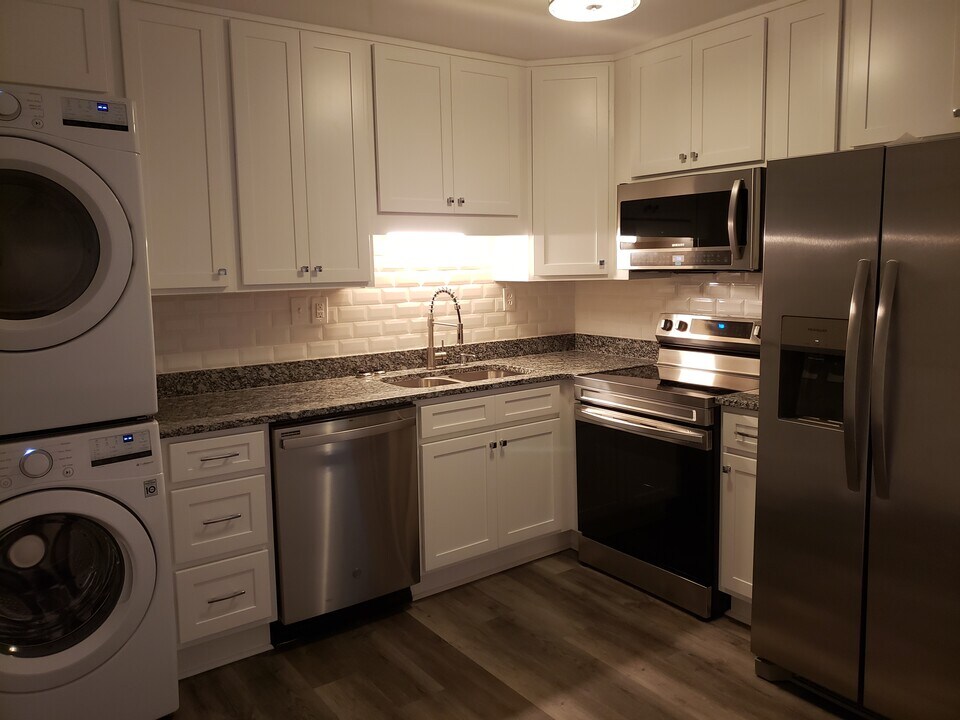 118 Forrest Ave in Norfolk, VA - Building Photo