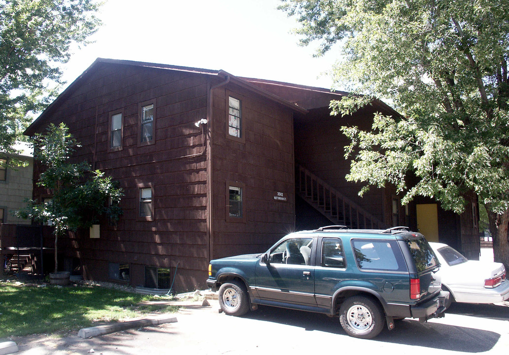 3582 Nottingham Ct in Boulder, CO - Foto de edificio