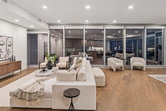 600 Guadalupe St in Austin, TX - Building Photo - Building Photo