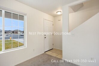 440 Laguna Dr in Moses Lake, WA - Building Photo - Building Photo