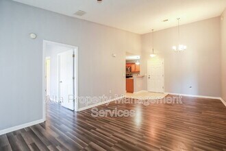 6860 Skaff Ave in Jacksonville, FL - Building Photo - Building Photo