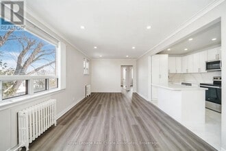 485 Mortimer Ave in Toronto, ON - Building Photo - Building Photo