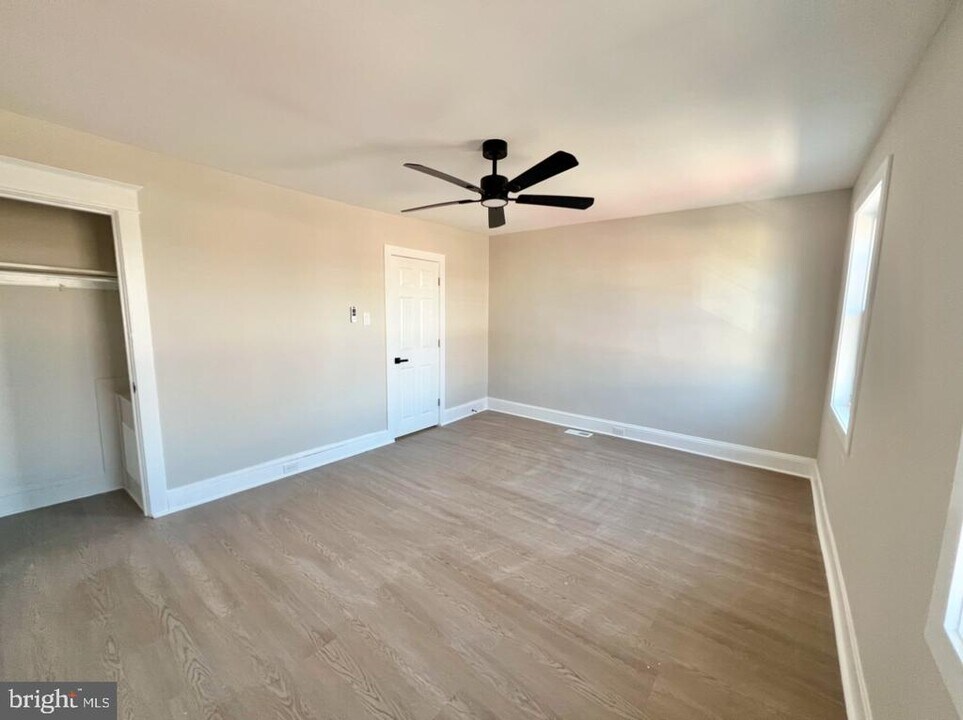 5548 Matthews St in Philadelphia, PA - Building Photo