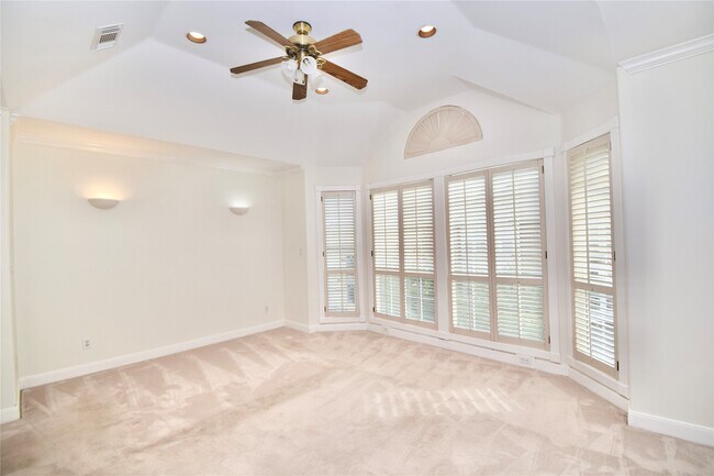 2024 Welch St in Houston, TX - Building Photo - Building Photo