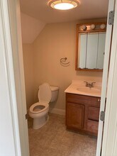 12 Dame St in Kittery, ME - Building Photo - Building Photo