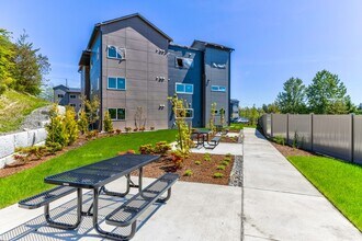 Grand Ridge in University Place, WA - Building Photo - Building Photo