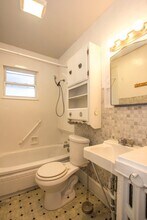 629 37th St in Des Moines, IA - Building Photo - Building Photo