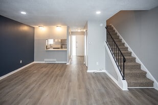 Briarcliff Estates in Syracuse, NY - Building Photo