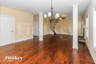 107 Village Park Dr in Newnan, GA - Building Photo - Building Photo