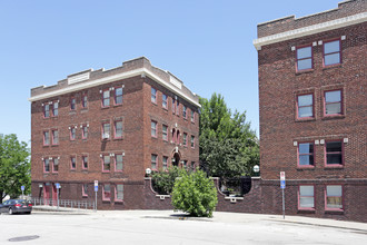 The Drake and Liberty Lofts Apartments in Omaha, NE - Building Photo - Building Photo