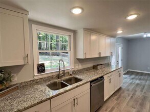 6 Westlyn Dr in Rome, GA - Building Photo - Building Photo