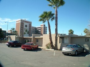 Garden Apartments in Phoenix, AZ - Building Photo - Building Photo