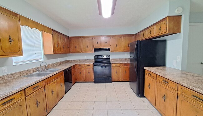 3909 Ocean View Dr, Unit B in Panama City Beach, FL - Building Photo - Building Photo