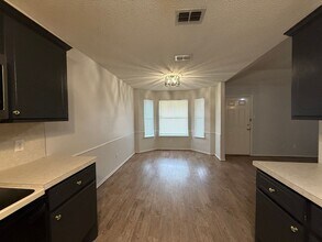814 Genoa Ave in Lubbock, TX - Building Photo - Building Photo