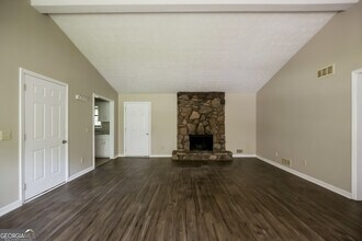 4554 Cresant Ln in Douglasville, GA - Building Photo - Building Photo