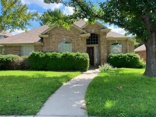 9220 Daystar Dr in Plano, TX - Building Photo