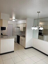 9700 Leawood Blvd, Unit 807 in Houston, TX - Building Photo - Building Photo