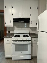 73 Stack St, Unit 73 1st Floor in Middletown, CT - Building Photo - Building Photo