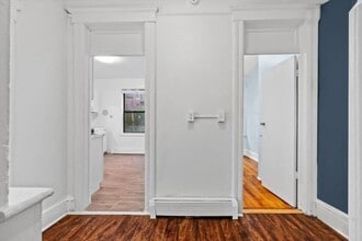 122A Baldwin Ave in Jersey City, NJ - Building Photo - Building Photo