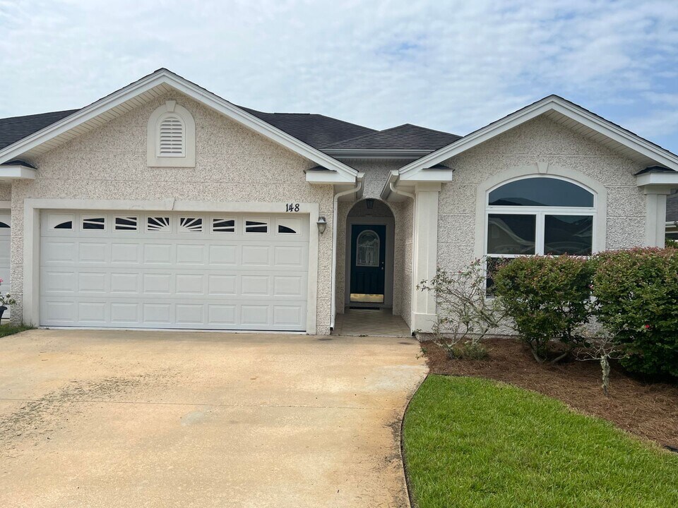 148 Austin Ryan Dr in Kingsland, GA - Building Photo