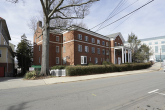 23 Grove St in Asheville, NC - Building Photo - Building Photo