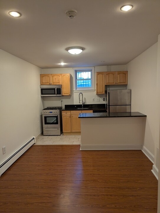 775 Tremont St, Unit 1R in Boston, MA - Building Photo