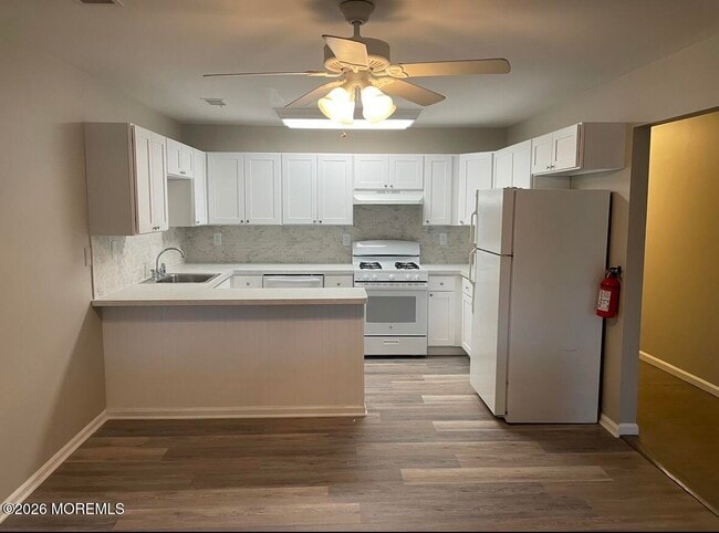 property at 2428 Bridge Ave