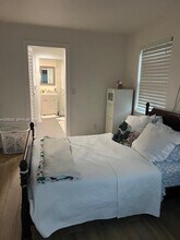 5910 SW 62nd Terrace in South Miami, FL - Building Photo - Building Photo