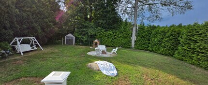 30 Little Fawn Dr in Shelton, CT - Building Photo - Building Photo