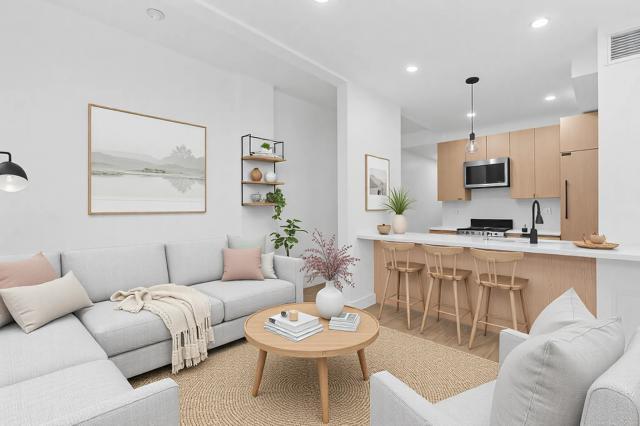 23 St Marks Pl in New York, NY - Building Photo