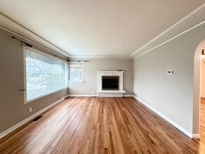 626 SE 49th Ave in Portland, OR - Building Photo - Building Photo