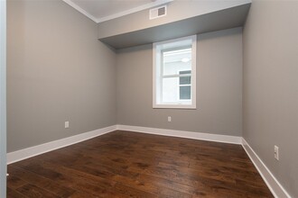131 Arlington Ave, Unit ground level in Jersey City, NJ - Building Photo - Building Photo
