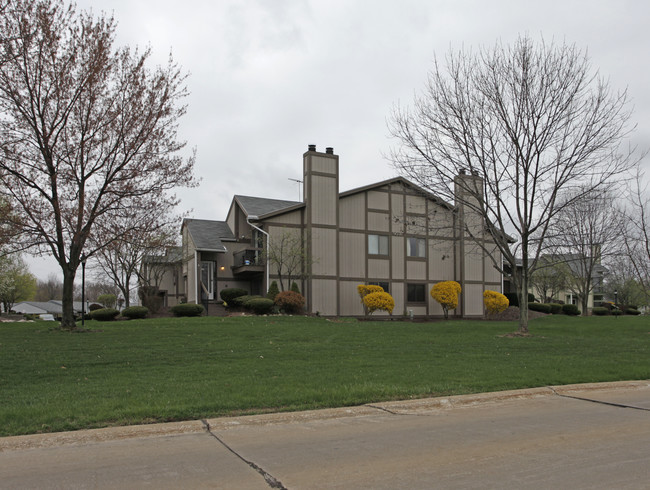 Portage Pointe Condominiums in Streetsboro, OH - Building Photo - Building Photo