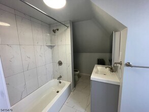 55 Treacy Ave in Newark, NJ - Building Photo - Building Photo