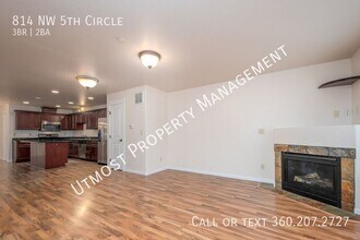 814 NW 5th Cir in Camas, WA - Building Photo - Building Photo